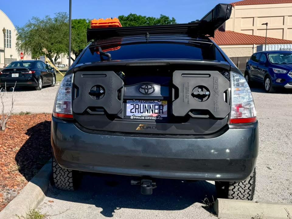 2004-2009 Toyota Prius Aluminum Roof Rack